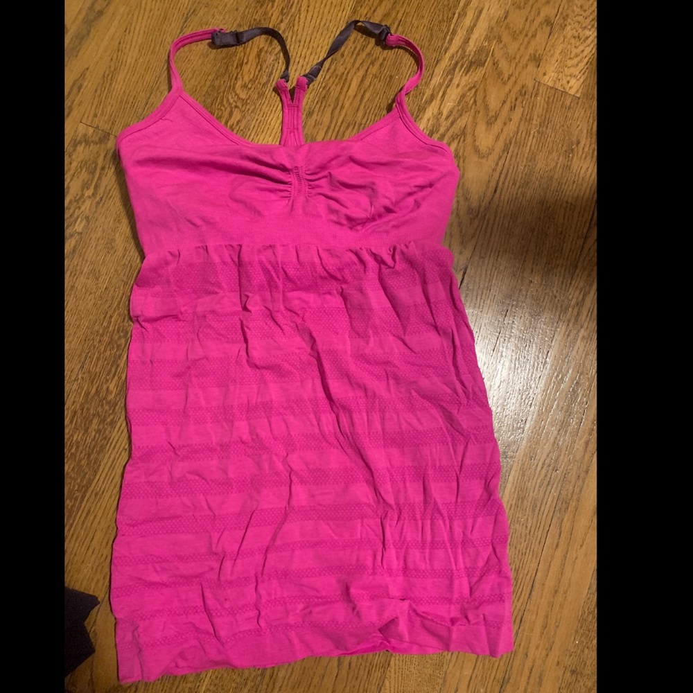 Lululemon rare tank top hot pink size 8 bra